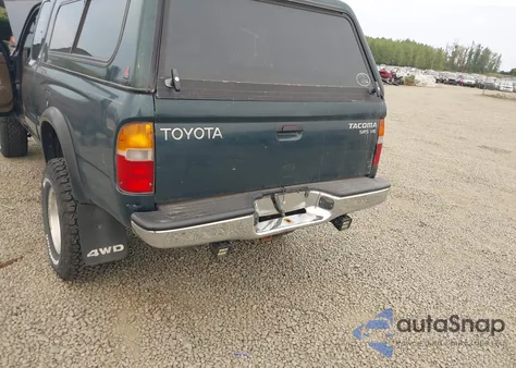 1998 Toyota Tacoma Base V6 из США, поврежденный, VIN 4TAWN72N1WZ009206